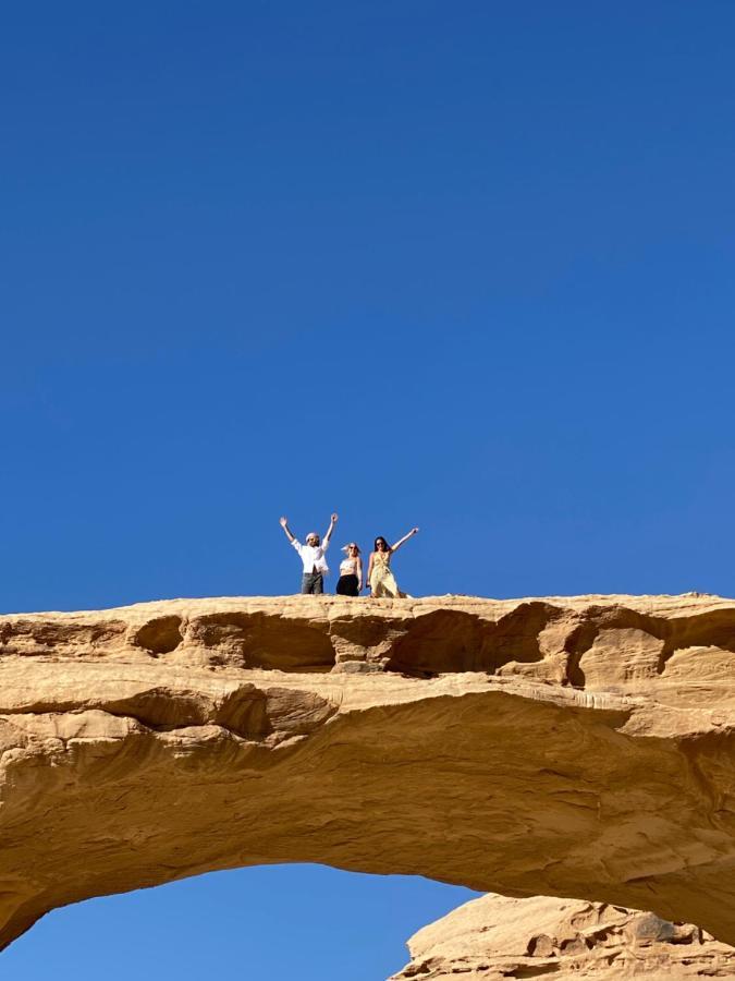 Wadi Rum Hugo Camp Extérieur photo