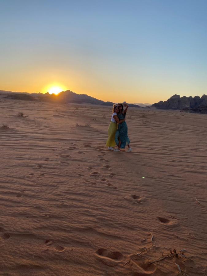 Wadi Rum Hugo Camp Extérieur photo
